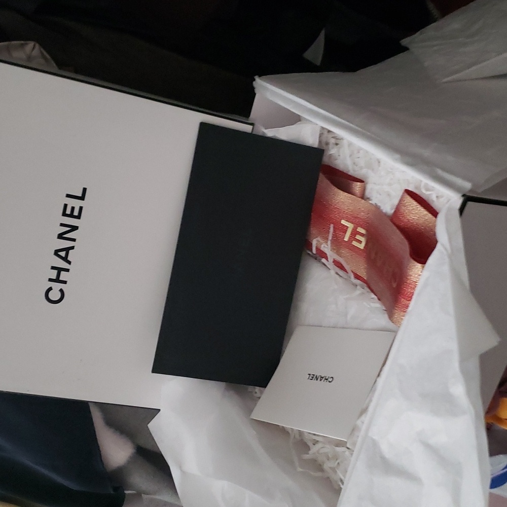 Chanel Gift Box And Card